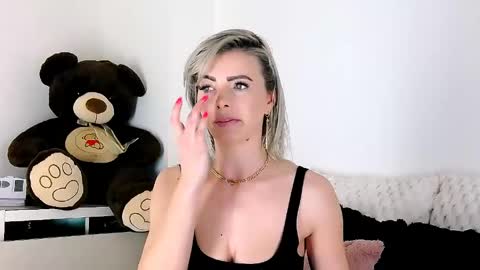 aly online show from 04.17.26