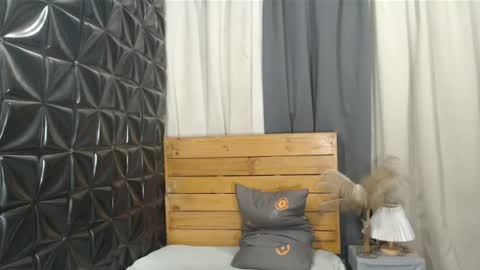 Snapshot of alyjamoon chatting on 04.20.26 your asian dominantrix kneelobeyan beg online show from 04.20.26