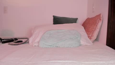 Aly Instg oficial alyjones  Lush and Domi love toys are on online show from 01.23.25