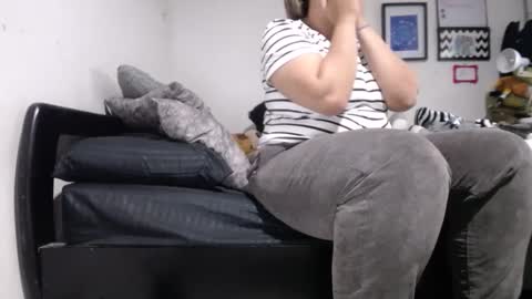 Snapshot of alynfoxx chatting on 01.16.25 Alyn Maria online show from 01.16.25