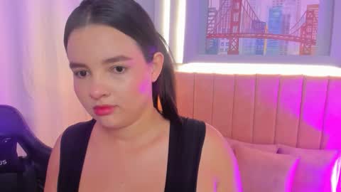 Alys  online show from 10.04.25