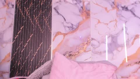 alyson__a online show from 04.15.26