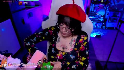  . Monday to Saturday at 10pm and 6am Colombia time online show from 10.27.25