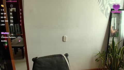 alyssia wolds online show from 10.06.25