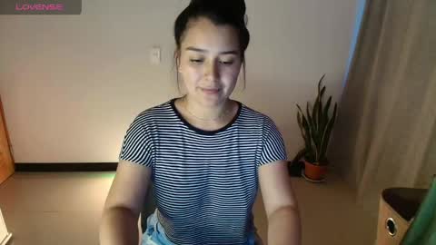 alyssia wolds online show from 04.15.26