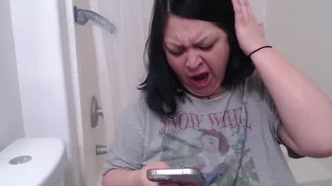 Snapshot of alyssiaamorexo chatting on 02.12.25 Alyssiaamorexo online show from 02.12.25