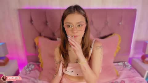 Alyy online show from 04.13.26