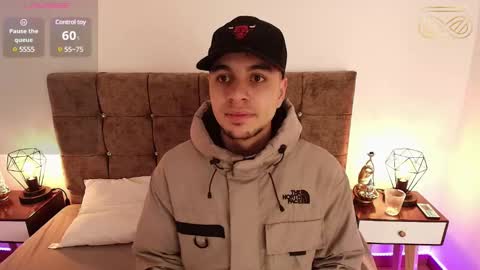 Amadeo Wild online show from 01.25.25