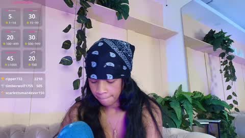 Snapshot of amaia_baez chatting on 12.18.24 AMAIA online show from 12.18.24