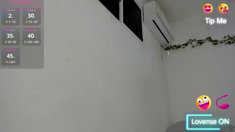 Snapshot of amaia_baez chatting on 02.24.26 AMAIA online show from 02.24.26