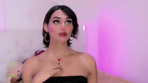 amal_baddel_ online show from 10.26.25