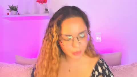 Snapshot of amalia_bennet chatting on 02.24.25 amalia bennet online show from 02.24.25