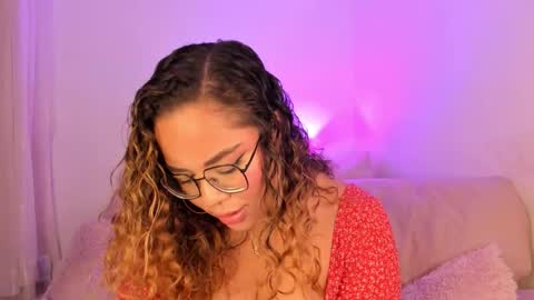 Snapshot of amalia_bennet chatting on 10.19.25 amalia bennet online show from 10.19.25