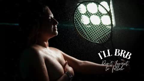 Amalia Im Back See you soon this January 7 at 10 pm Colombia time online show from 10.19.25