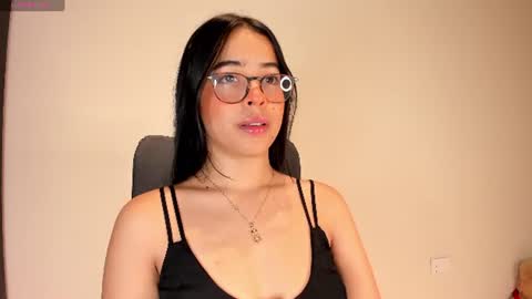 Snapshot of amaliaandrade chatting on 06.11.26 Amalia real MIA online show from 06.11.26