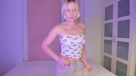 Snapshot of amanda0054 chatting on 12.15.25 Amanda online show from 12.15.25