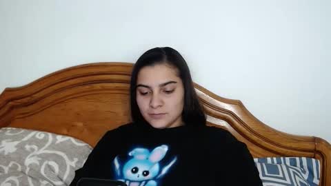 The queen of the biceps  online show from 04.04.26