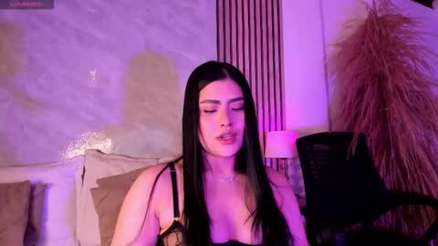 Snapshot of amanda_26 chatting on 11.09.25 Luisa online show from 11.09.25