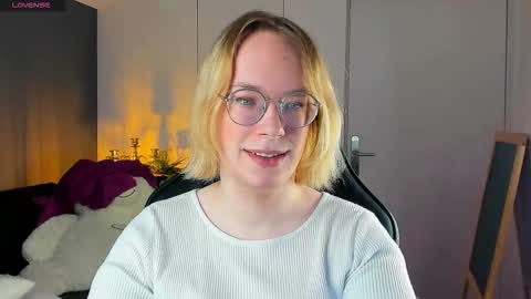 Hi im Amanda online show from 11.02.25