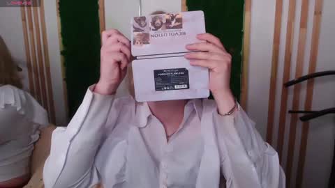 Snapshot of amanda_butlerr chatting on 07.09.26 Hi im Amanda online show from 07.09.26