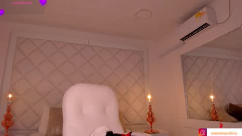 Snapshot of amanda_colin chatting on 10.31.25 Amanda online show from 10.31.25