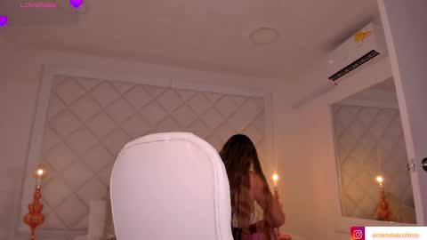 Snapshot of amanda_colin chatting on 11.12.25 Amanda online show from 11.12.25