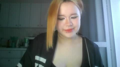 Snapshot of amanda_mia chatting on 06.30.26 amanda_mia online show from 06.30.26