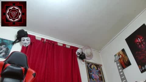 Amanda Valeska online show from 11.26.25