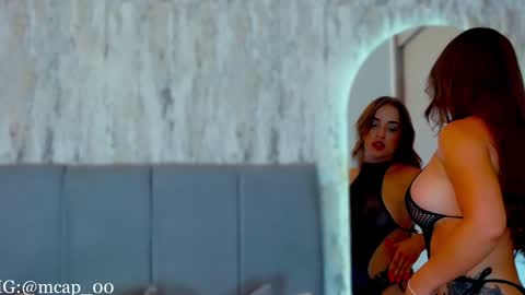 Snapshot of amanda_woods_ chatting on 12.12.24 Amanda online show from 12.12.24