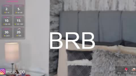 Snapshot of amanda_woods_ chatting on 11.17.25 Amanda online show from 11.17.25