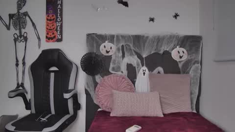 Amanda online show from 10.25.25