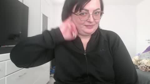 Snapshot of amandamuller1982 chatting on 02.07.25 Anda online show from 02.07.25