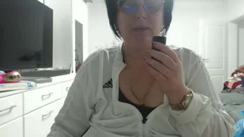 Snapshot of amandamuller1982 chatting on 11.21.25 Anda online show from 11.21.25