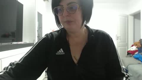 Snapshot of amandamuller1982 chatting on 11.24.25 Anda online show from 11.24.25