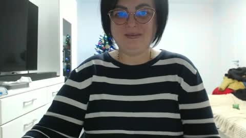 Snapshot of amandamuller1982 chatting on 12.14.25 Anda online show from 12.14.25