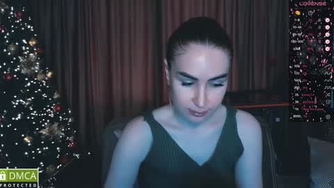 Snapshot of amara_campbell chatting on 12.18.24 amara campbell online show from 12.18.24