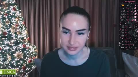 Snapshot of amara_campbell chatting on 12.27.24 amara campbell online show from 12.27.24