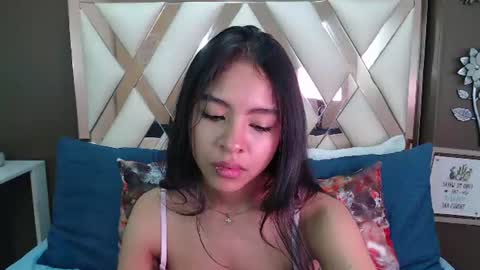 Snapshot of amara_connors chatting on 07.07.26 A M A R A online show from 07.07.26