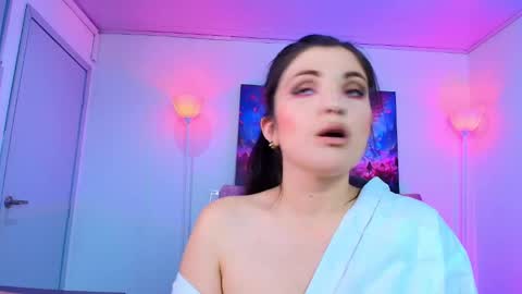 Amara Vega  online show from 01.16.25