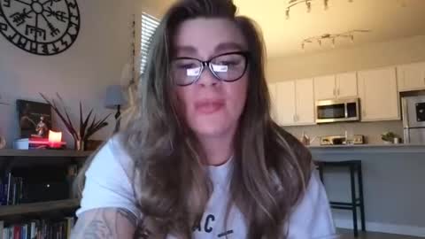 Amara Jezebel online show from 10.25.25