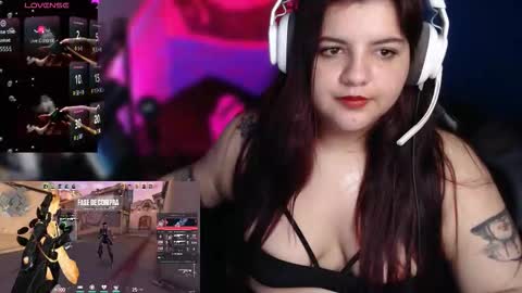 Snapshot of amaralof chatting on 11.14.25 amaralof online show from 11.14.25