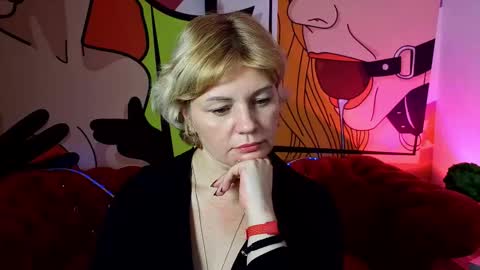 Sofia online show from 11.18.25