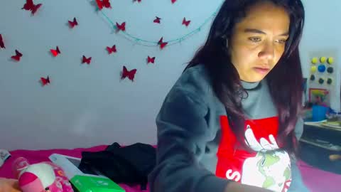 Amara Julia online show from 01.08.25