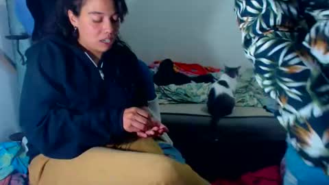 Amara Julia online show from 12.17.25