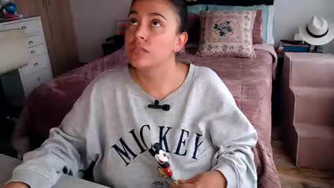 Snapshot of amarat_jolie chatting on 07.03.26 Mila online show from 07.03.26