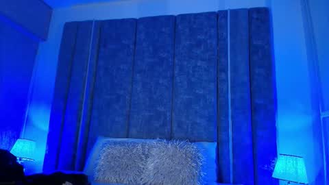 Emily online show from 12.22.25