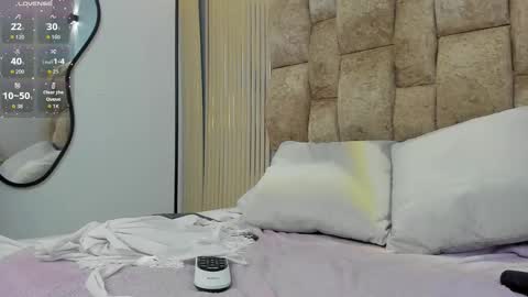 Snapshot of amatista__smith chatting on 12.21.25 AMATISTA online show from 12.21.25