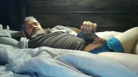 amatterdaddy83 online show from 11.29.25