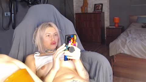 Snapshot of amayamalina chatting on 12.15.24 Malina online show from 12.15.24