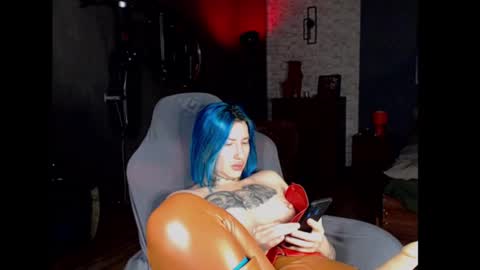 Snapshot of amayamalina chatting on 02.01.25 Malina online show from 02.01.25